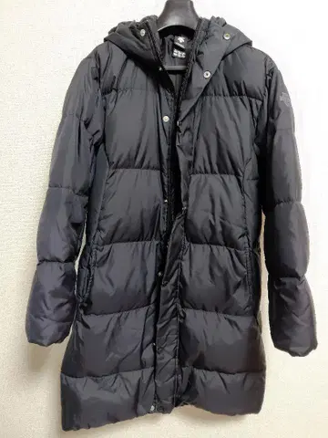 DESCENTE 후드 부착 다운 벤치 코트 S