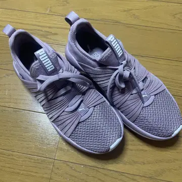 PUMA 스니커즈
