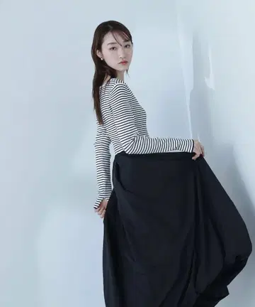 내추럴 뷰티 베이직 벌룬 도킹 니트 원피스
