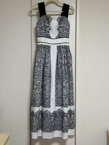 Marbella Panel Printed Dress 하립투