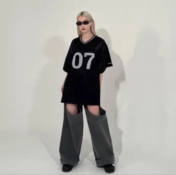 kiss the club 새틴 유니폼 T셔츠