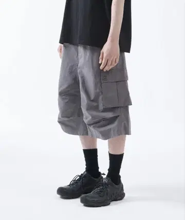 그레이 카고 숏팬츠