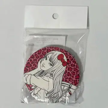 이토 준지 x 산리오 컴팩트 더블 거울 갸루 토미에 x 헬로키티