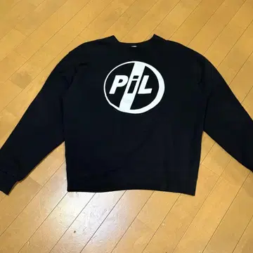 PIL 로고 블랙 맨투맨