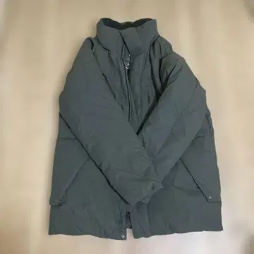 다크 그레이 다운 자켓