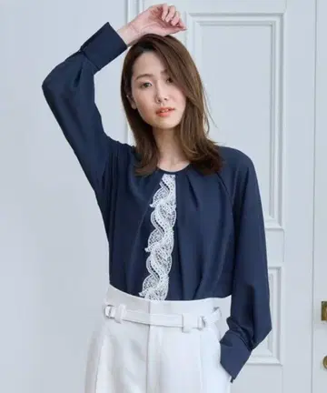 21SS ANAYI 아나이 조젯 레이스 턱 블라우스 36 고급