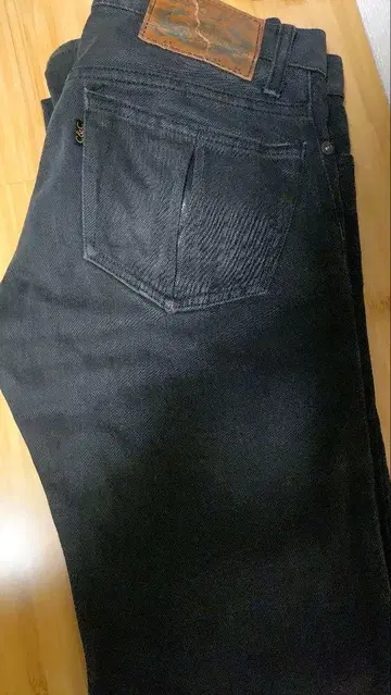 celt&cobra 부츠컷 데님 블랙