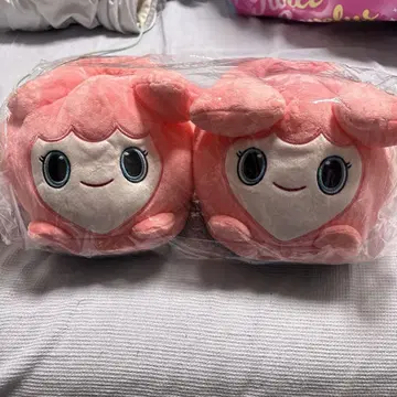 TWICE LOVELYS 봉제 인형 슬리퍼 MOVELY 모모 GiGO