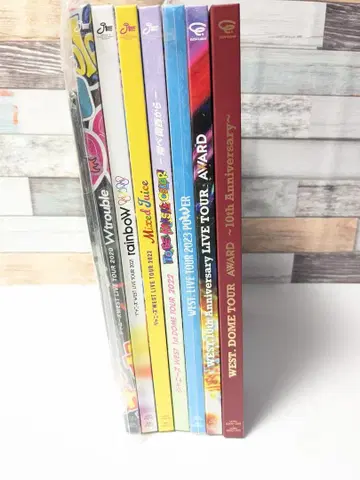 WEST. 라이브 Blu-ray 초회반 7개 세트 묶음 판매