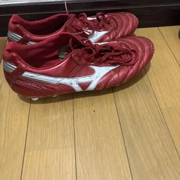미즈노 레드 축구화