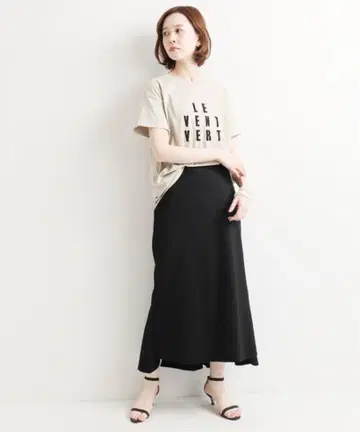 IENA 블랙 타이트 스커트 플레어 밑단