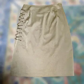 조르주 레쉬의 베이지(황금색 계열) 사이드 뜨개질 테이프 업 스커트