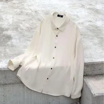 HARE 베이지 긴팔 셔츠