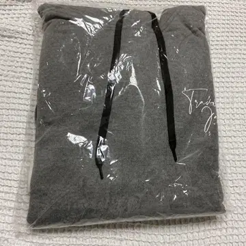 그레이 후드 부착 맨투맨