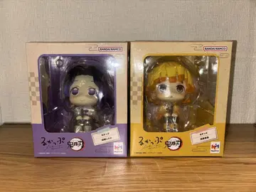 룩업 귀멸의 칼날 아가츠마 젠이츠 코쵸우 시노부 세트