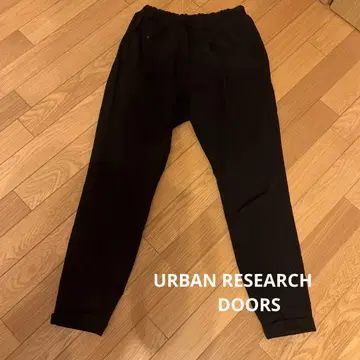 URBAN RESEARCH DOORS 블랙 이지 팬츠
