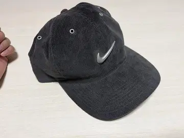나이키 코듀로이 블랙 캡