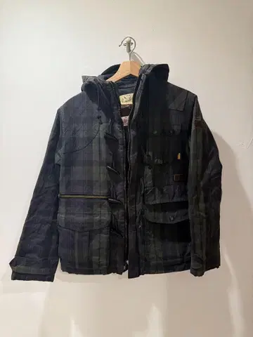 INTERBREED 자켓