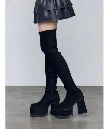 EMODA 스퀘어 핏 롱 부츠