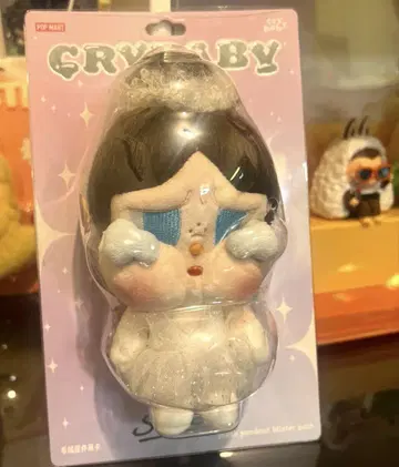 POP MART crybaby 샤이니 샤이니 키링 새상품