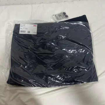 유니클로 턱 와이드 팬츠 블랙 XXL