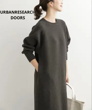 새상품급 URBANRESEARCH DOORS 맨투맨 라이크 니트 원피스