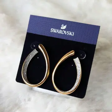 [ SWAROVSKI ] 스와로브스키 Exist 귀걸이 골드 박스 포함