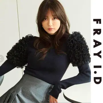 FRAY I.D 프레이 아이디 개더 프릴 리브 니트
