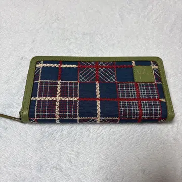 미사용 새상품 시빌라 sybilla 쿠아드로스 라운드 지퍼 장지갑