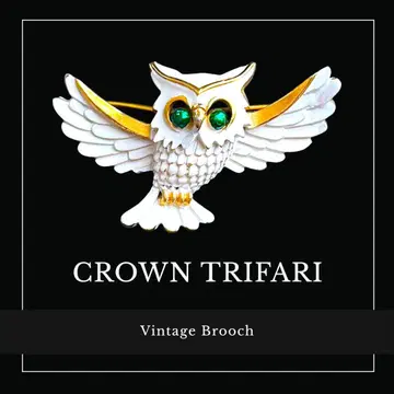 CROWN TRIFARI 화이트 에나멜 & 에메랄드 아이의 올빼미 브로치