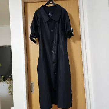 LIMI 블랙 반팔 롱 코트 S
