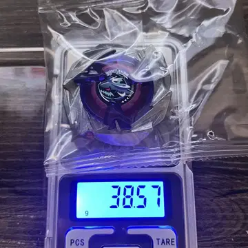 베이블레이드x 고중량 38.57g 샤크스케일4-50UF 미사용 새상품