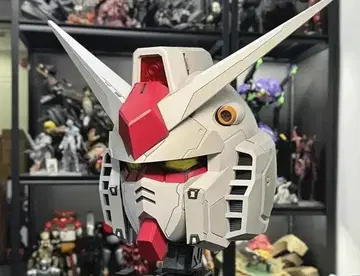 [ 미사용 새상품 ] 건담 Rx-78 액션 헬멧 마스크 (받침대 포함)