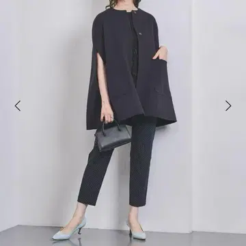 UNITED ARROWS 바이컬러 리버 케이프/네이비 & 블랙