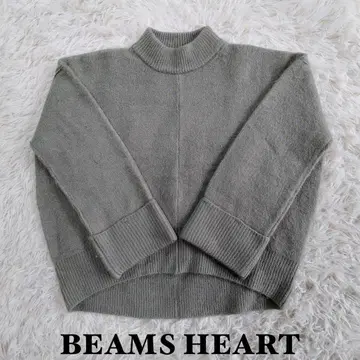 BEAMS HEART 그레이 하이넥 스웨터