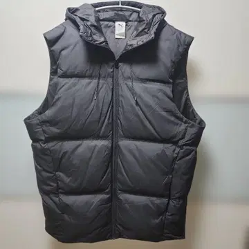 블랙 후드 부착 다운 베스트