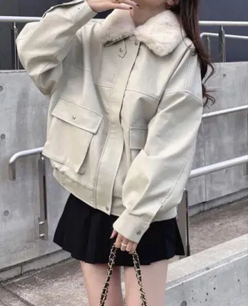 [택 포함 미사용 새상품] GRL 퍼 옷깃 2Way 가죽 자켓 아이보리