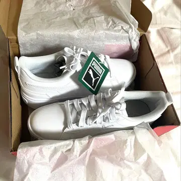 SALE 중! PUMA 스니커즈 24.5cm