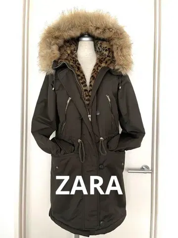 ZARA 퍼 달린 모즈 코트