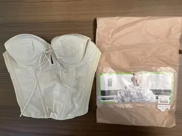 BRIDAL BEAUTE 백리스 뷔스티에