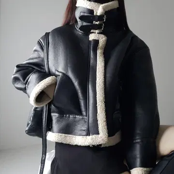 me+me select 인조 가죽 무스탕 크롭 플라이트 자켓 F