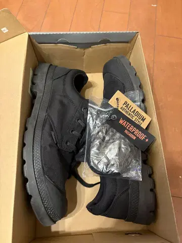 PALLADIUM 블랙 스니커즈 방수