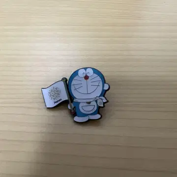 오사카 만박 도라에몽 핀 배지