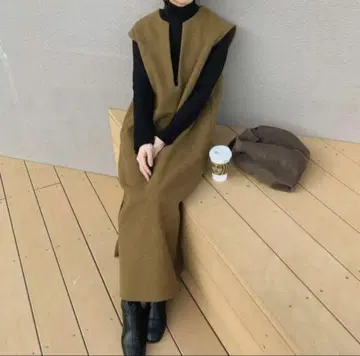 셀렉트 모카 키넥 롱 베스트 원피스 올리브