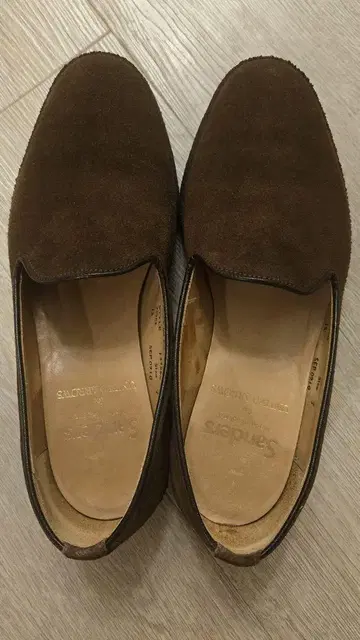 Sanders 오페라 로퍼 스웨이드 브라운