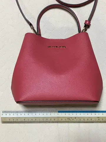 MICHAEL KORS 핑크 숄더백