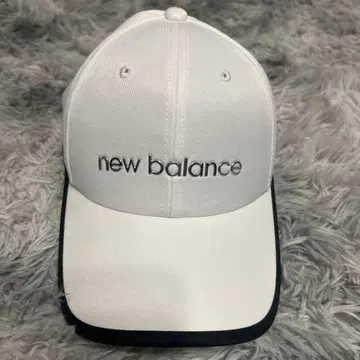 new balance 화이트 캡 & 퍼플 라이트 선바이저 2점