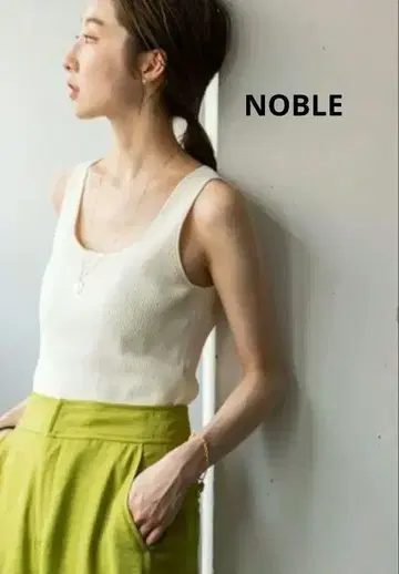 NOBLE 스퀘어넥 니트 탱크탑