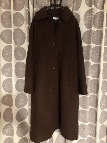 브라운 롱 코트