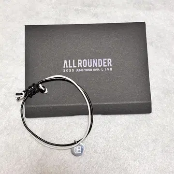 CNBLUE 용화 [ ALL ROUNDER ] 굿즈 팔찌